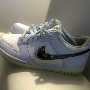 Nike dunks size 6.5 kids
